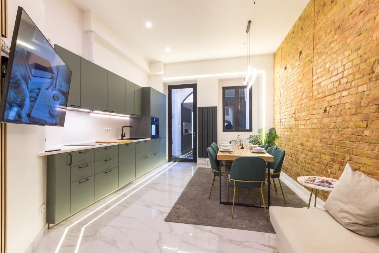 Hevals Spa & Design Apartment Berlin Exterior photo